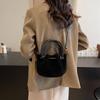 Retro Casual Pleated Hand Bucket Bag Autumn and Winter New Fashion Shoulder Bag PU Versatile Messenger Mother and Child Bag