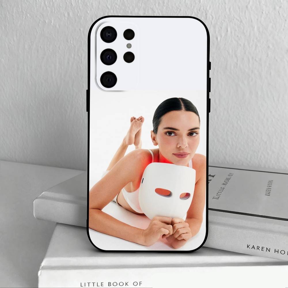 Model K-Kendall Nicole J-Jenner Phone Case For Samsung S25,24,23,22,30,21,10,9,Ultra,Plus,Lite,FE,4,5 G Soft Black Case