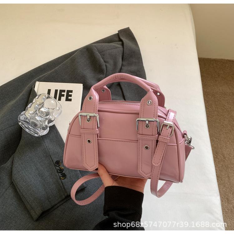 Small bag women's 2025 new high-end sense portable Boston bag leisure niche design shoulder bag fashion crossbody bag