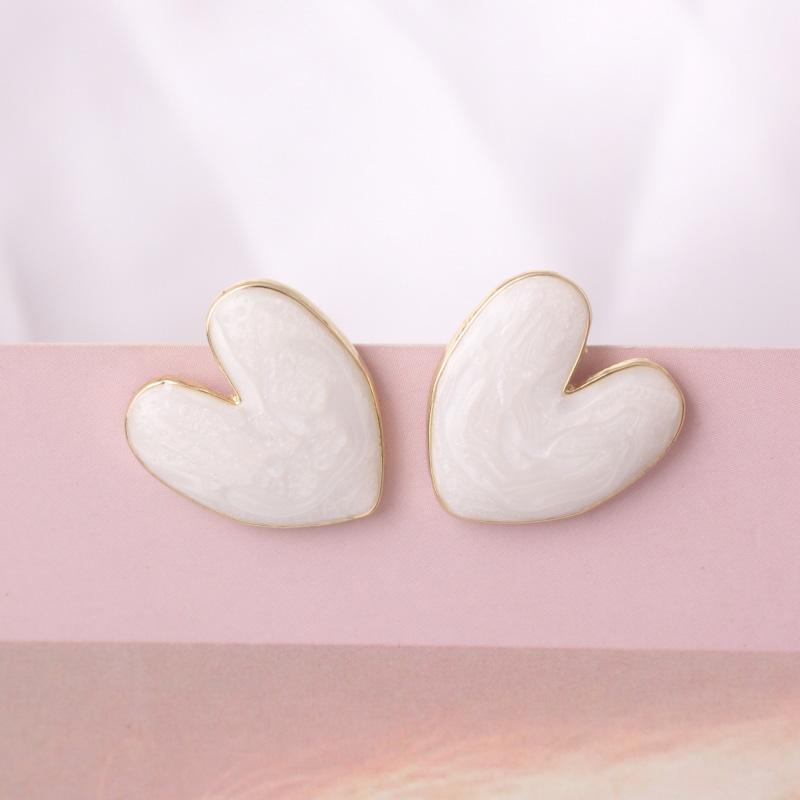 Imitation Pearl Earrings for Women Hollow Heart Pendants Korean Drop Earrings Personality Hanging Earrings Boucle Oreille Femme