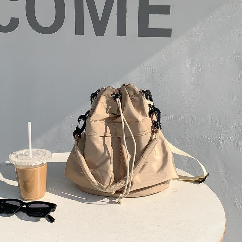 Bag Women's Bag Drawstring Folded Shoulder Crossbody Bag Large Capacity Casual Versatile Lightweight Portable Nylon Bucket Bag Women's