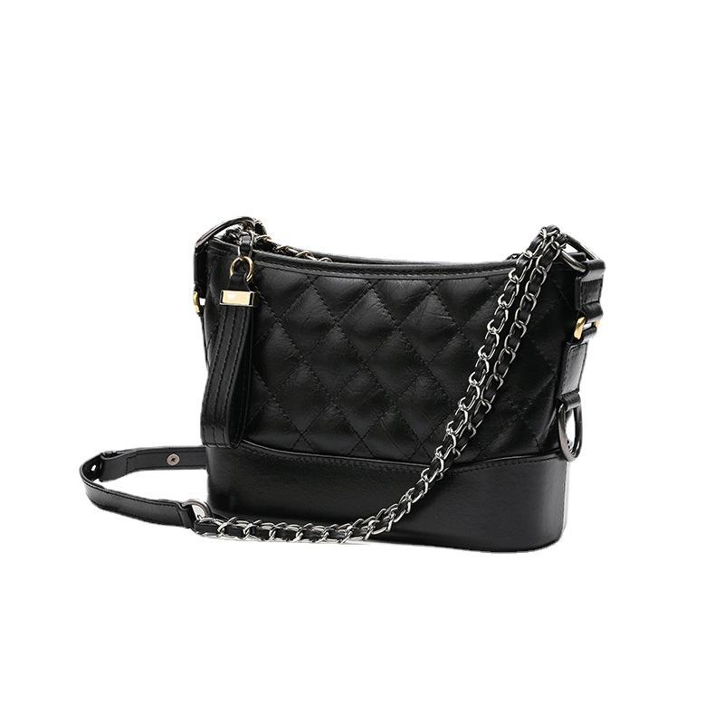 Xiaoxiangfeng leather bag women's new star same stray bag single shoulder messenger chain bag fashionable light luxury