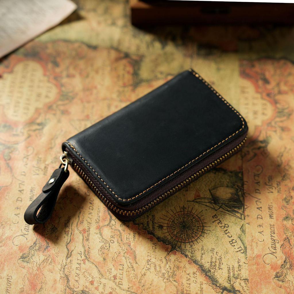 Crazy Horse Leather Car Key Holder - Top Layer Cowhide, Zipper Closure, Anti-Lost Hook, Convenient Design