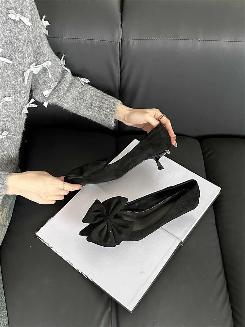 

2024 осень новые замшевые милые туфли-лодочки с острым носком и бантом на тонком каблуке средней высоты, туфли-лодочки на низком каблуке с открытым верхом, женская обувь ladyshoes 39 чёрный