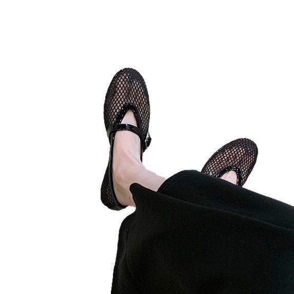 Sheepskin version~ Leather hollow mesh sandals women's summer one-word buckle with round head flat bottom shallow mouth Mary Jane single shoes