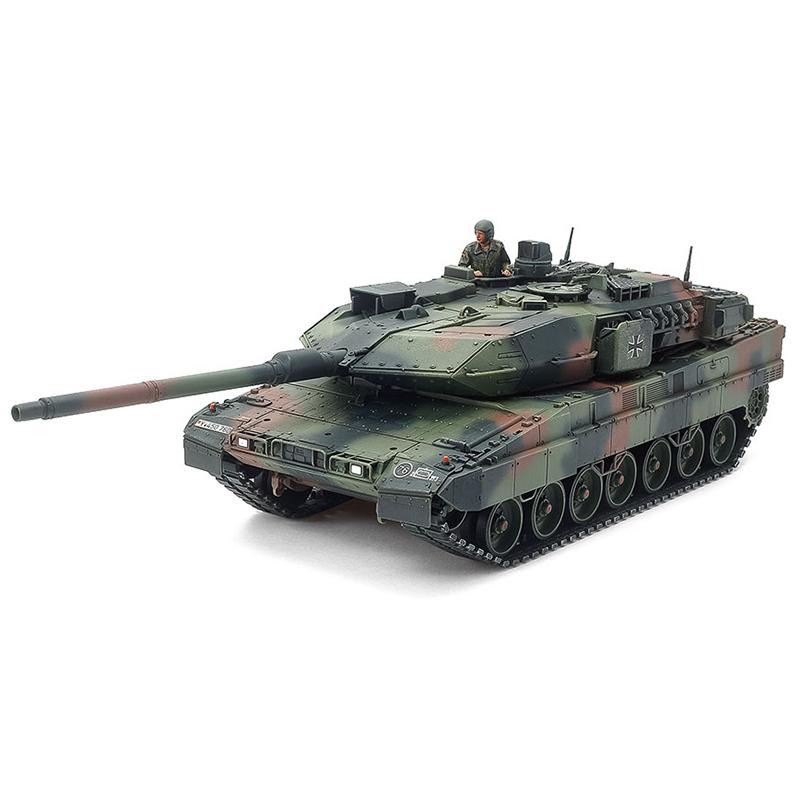 TAMIYA 32607 Military Miniature Series 107 German Federal Army Main Battle Tank Leopard 2 A7V Plastic Model Kit No. 1/48