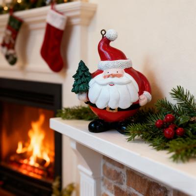 Pummelige Weihnachtsmann-Figur aus Kunstharz, Weihnachtsmann mit Weihnachtsbaum-Ornament, niedliche Weihnachtsmann-Statue mit Metall-Aufhängering für Baum oder Schreibtisch-Feiertagsdekoration