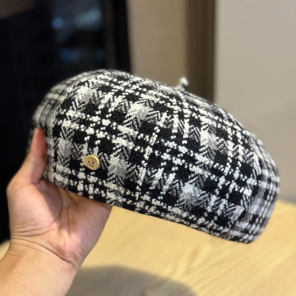 Neue Herbst- und Wintermode Modische Retro Karomütze für Damen, die das Gesicht betont, vielseitige Retro-Beret-Mütze, Malermütze, Trend