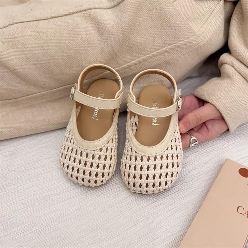 Youth Style Shoes Girls Sandals With Mesh Weave Design Closed Toe Soft Rubber Sole Princess Style Slip-On Shoes Kids