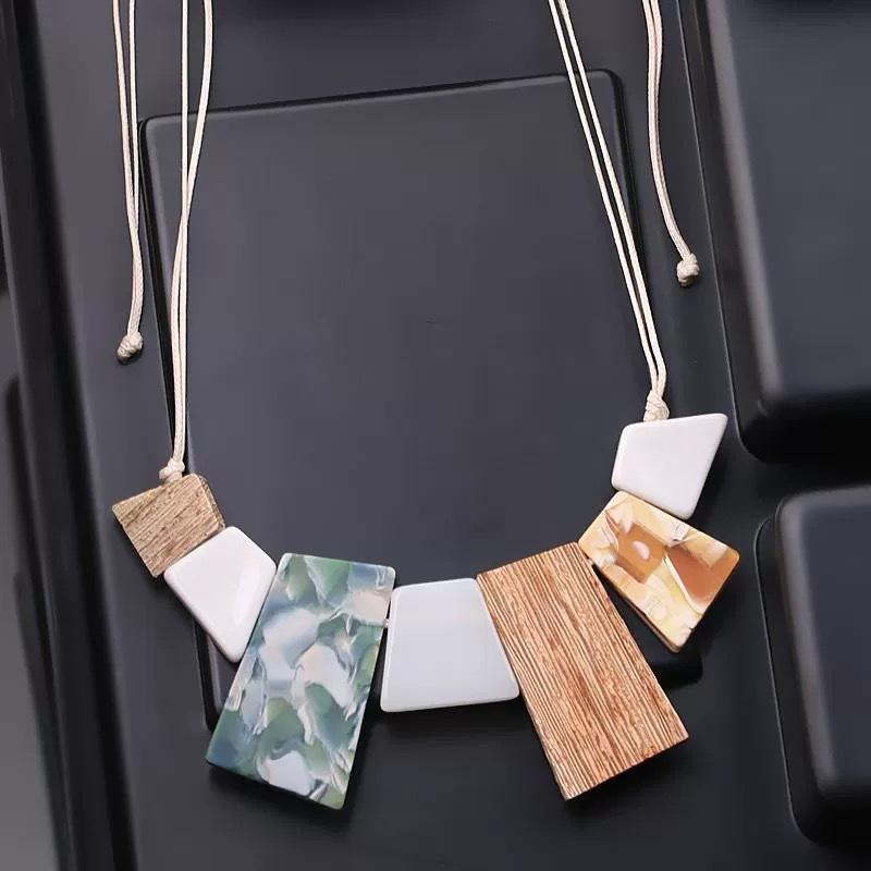 

Модное ожерелье для женских украшений разноцветный