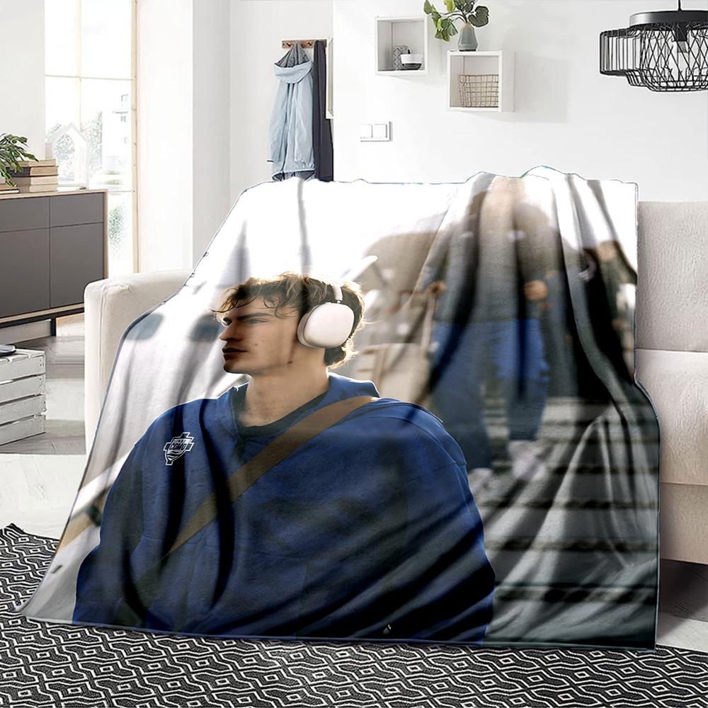 Dynamic Soccer Celebration Blankets Flannel Printed Breathable Warm Throw Blanket for Home Office Bedspreads 0708a47