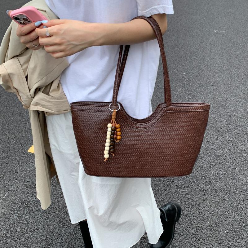 Summer new large-capacity tote bag solid color fashionable and popular woven bag shoulder bag underarm bag