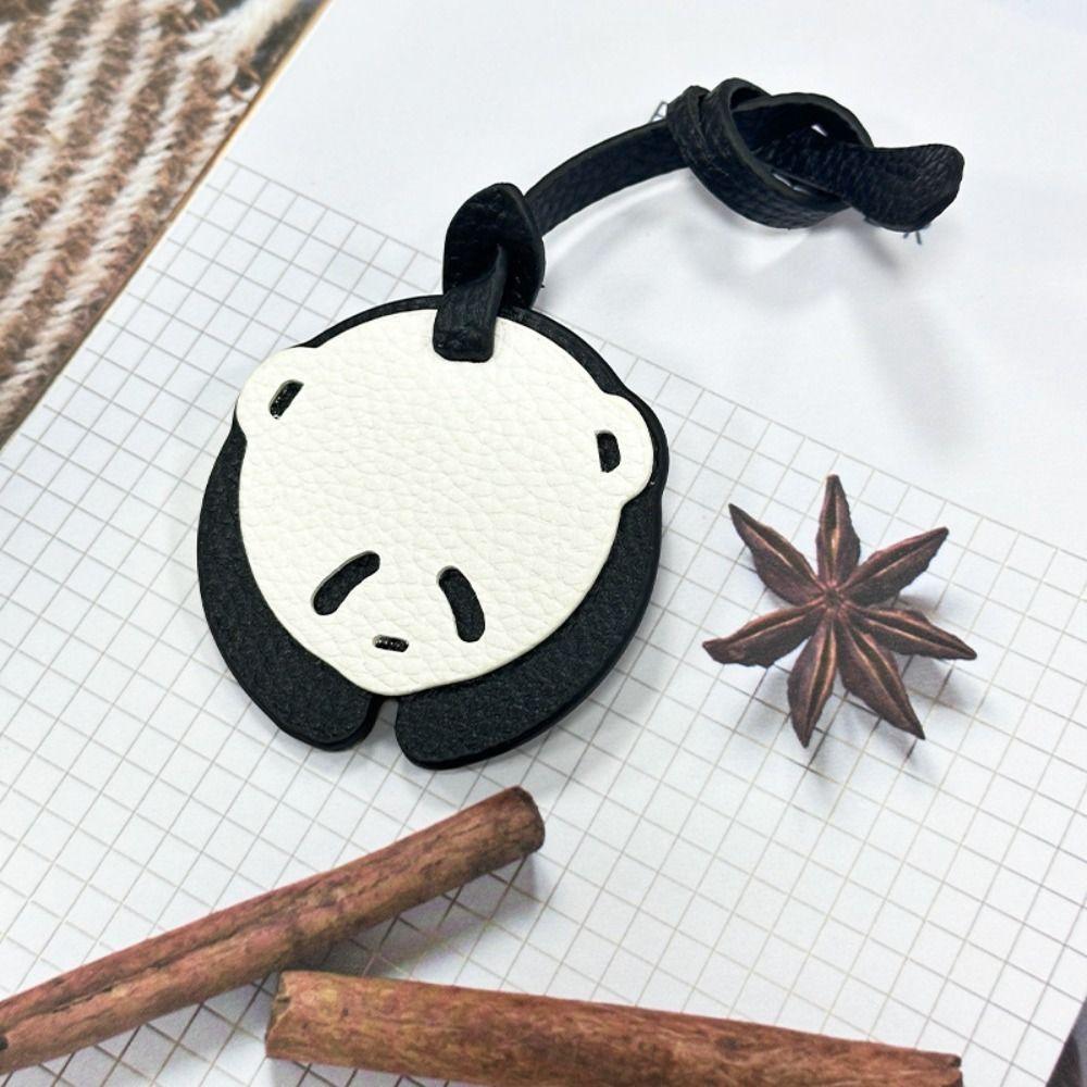 

2 шт. подвесной брелок для ключей в виде автомобиля, сумка-подвеска, мультяшная панда, брелок-украшение белый