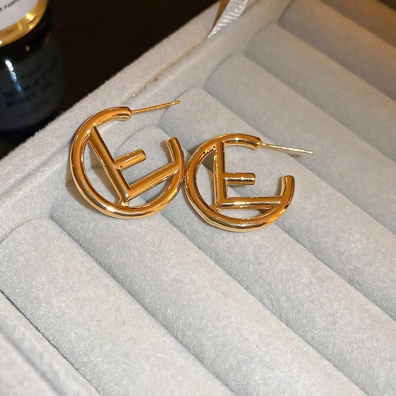 Silver Needle Medieval Round Flower Fringed Earrings Retro Metal Stud Earrings Temperament Light Luxury Earrings Women