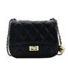 Letní nová populární všestranná dámská taška přes rameno crossbody taška diamantová mřížka řetízek módní niche jednoduchá retro