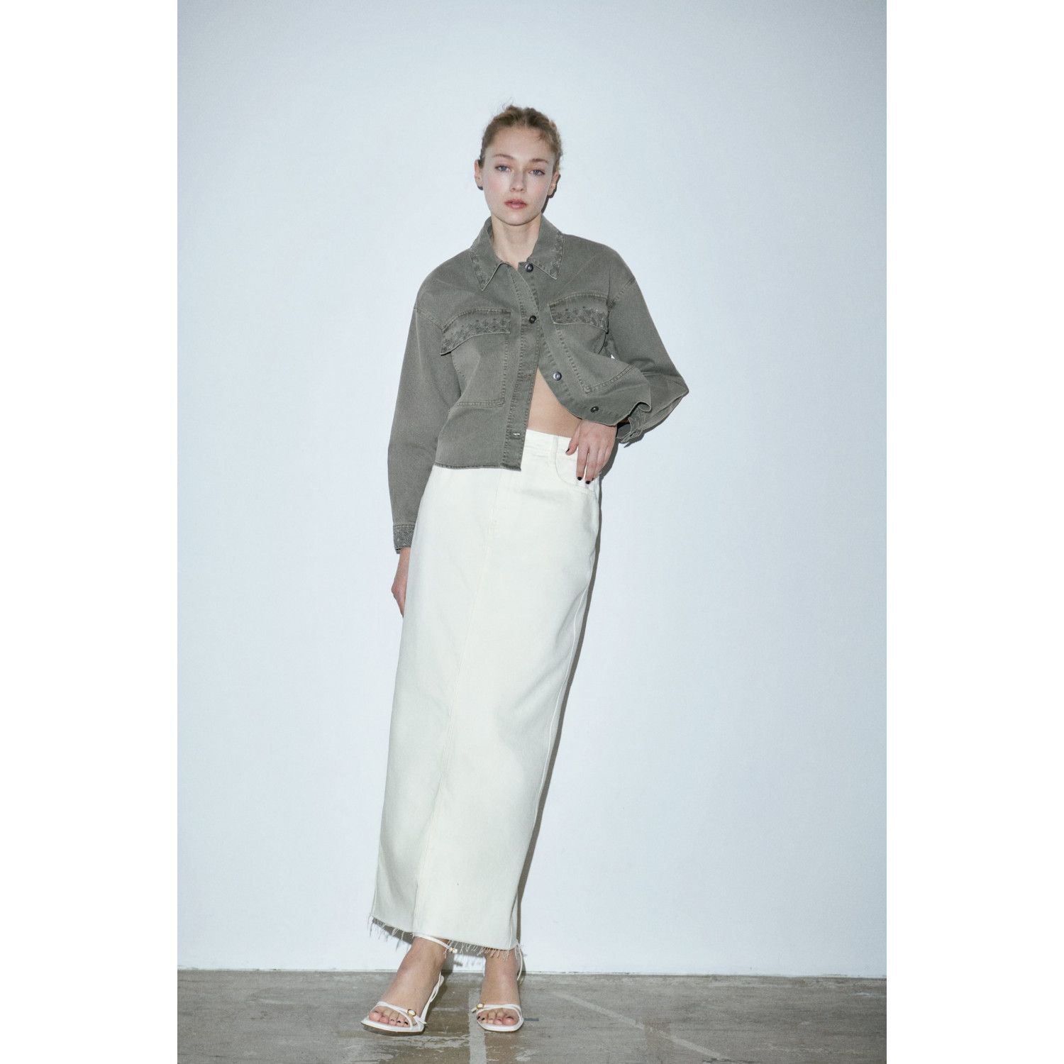 

EMBROIDERED OVERSHIRT