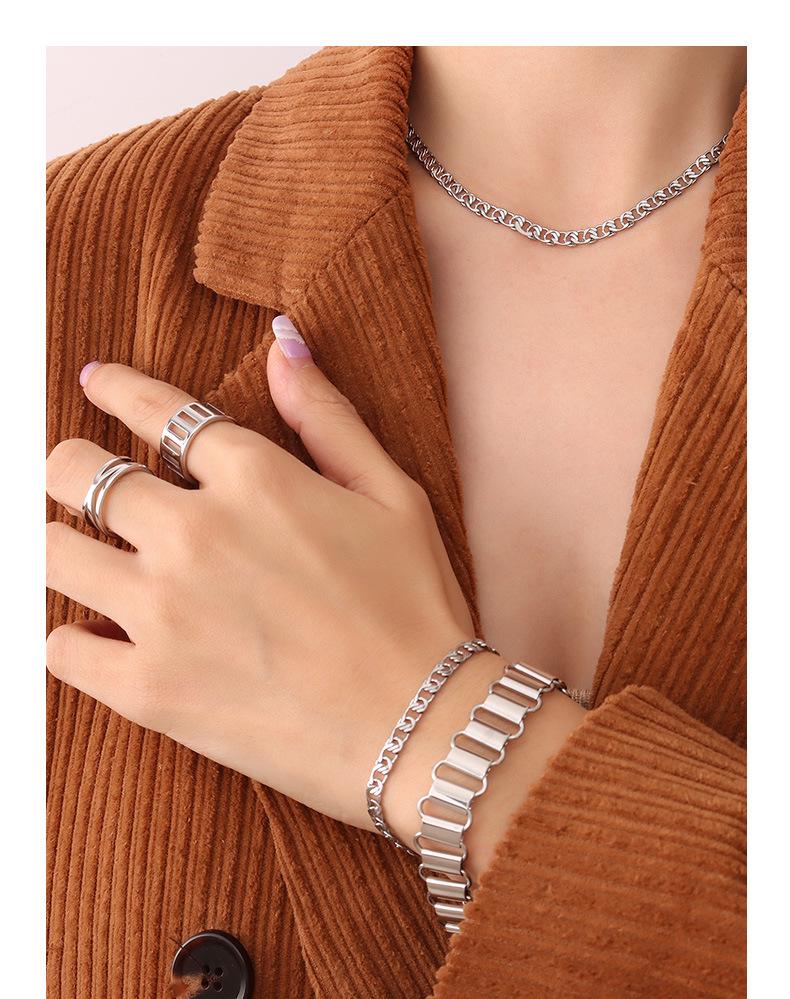 European & American Hip Hop Retro Bracelet & Necklace Set: 18K Gold Titanium Steel Chain, Stainless Steel, Personalized Design