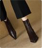 Women's Retro Brown Chelsea Boots: French Pointed Toe, Elastic Slim Fit, Chunky Low Heel, 2026 Autumn/Winter Collection
