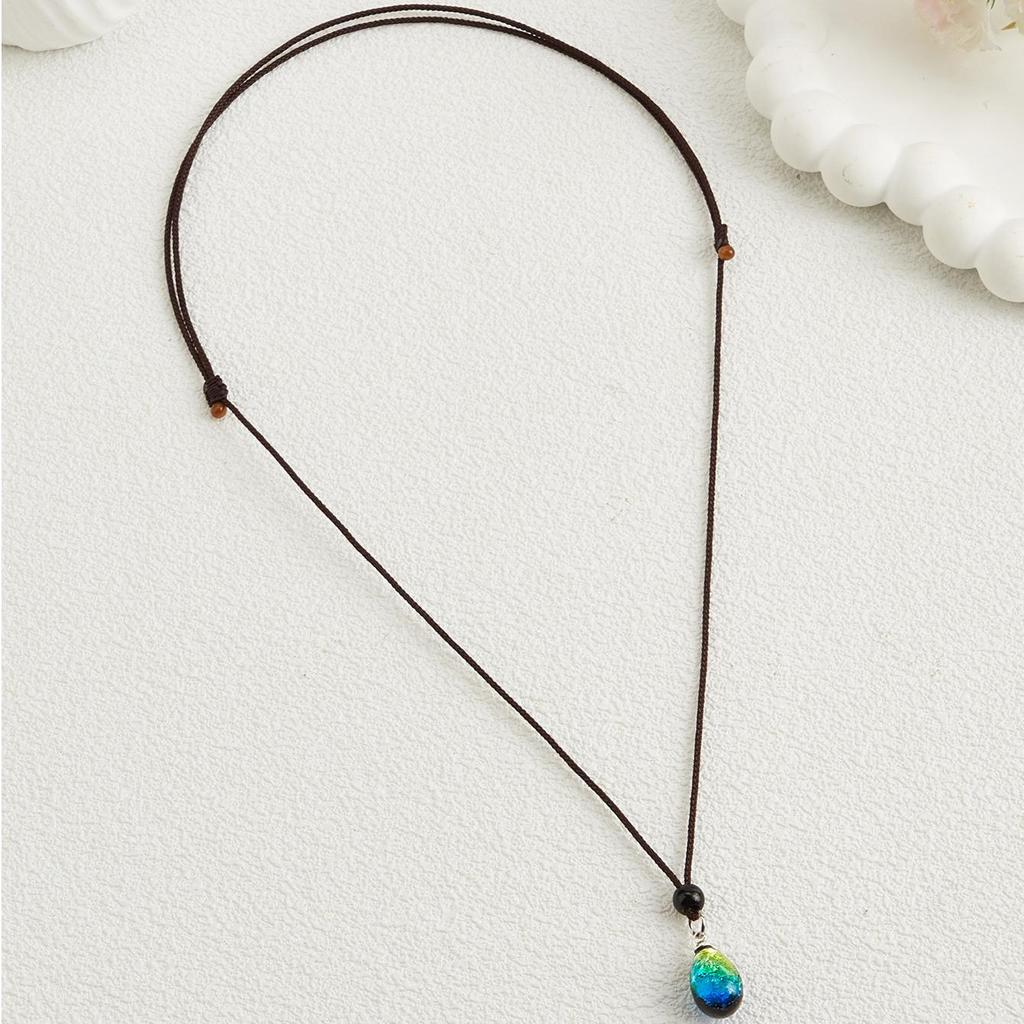 Ręcznie robiony szklany naszyjnik z zawieszką w kształcie świetlika i fluorescencyjnej kropli wody dla kobiet