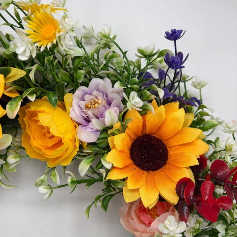 Künstlicher Kranz mit gemischten Blumen und Kunststoff-Fälschungsteilen für Eingangswand, Fenster und Türdekoration für den Heimgebrauch