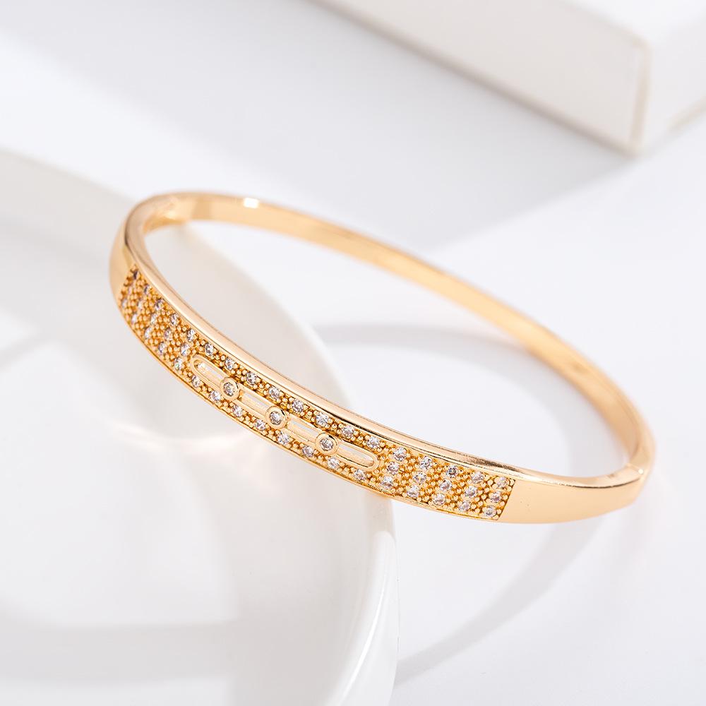 Douyin explosion Seiko micro-inlaid zircon full diamond gypsy star bracelet niche design hand jewelry wholesale