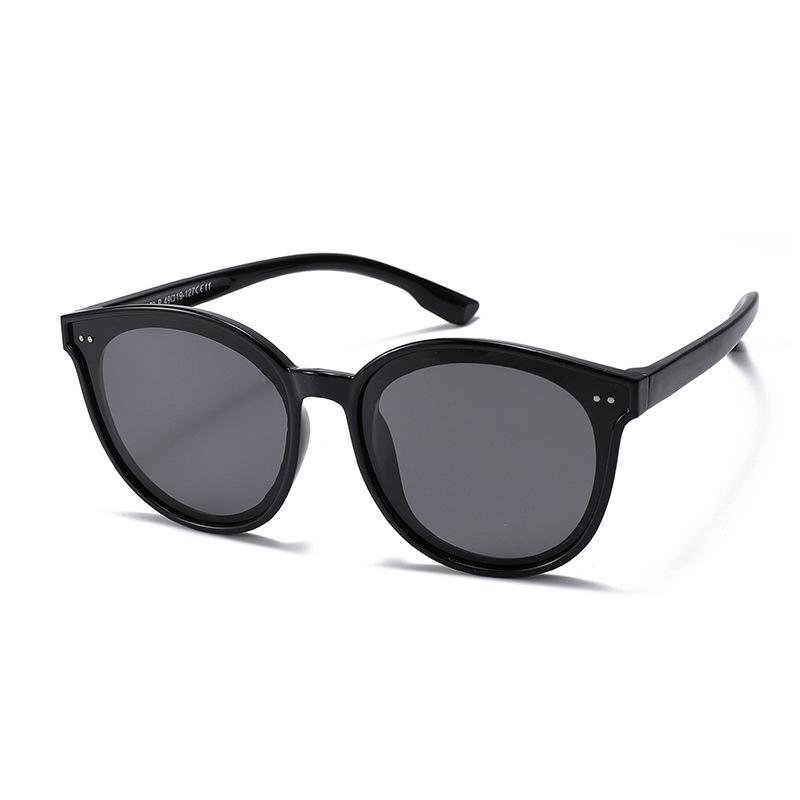 

Polarized Childrens Sunglasses Full Frame Design Summer Protection Outdoor Black