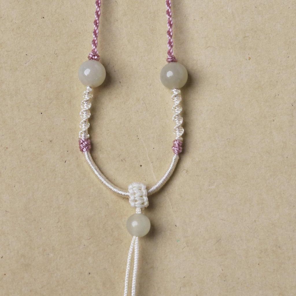 Handcrafted Women's Delicate Hetian Jade Clavicle Chain - Elegant New Chinese Style