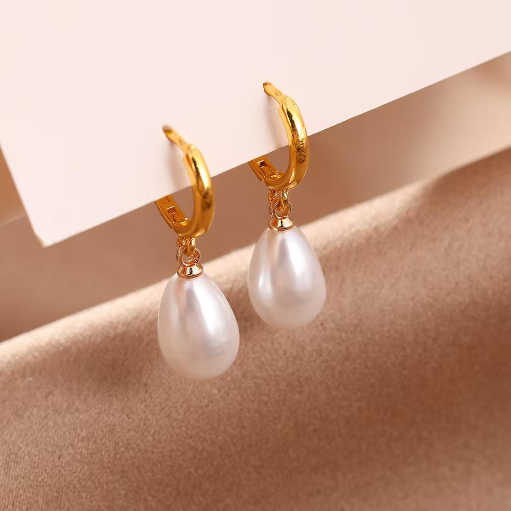 Exquisite Pearl Drop Earrings: Versatile, Fashionable, Luxurious Design for Women