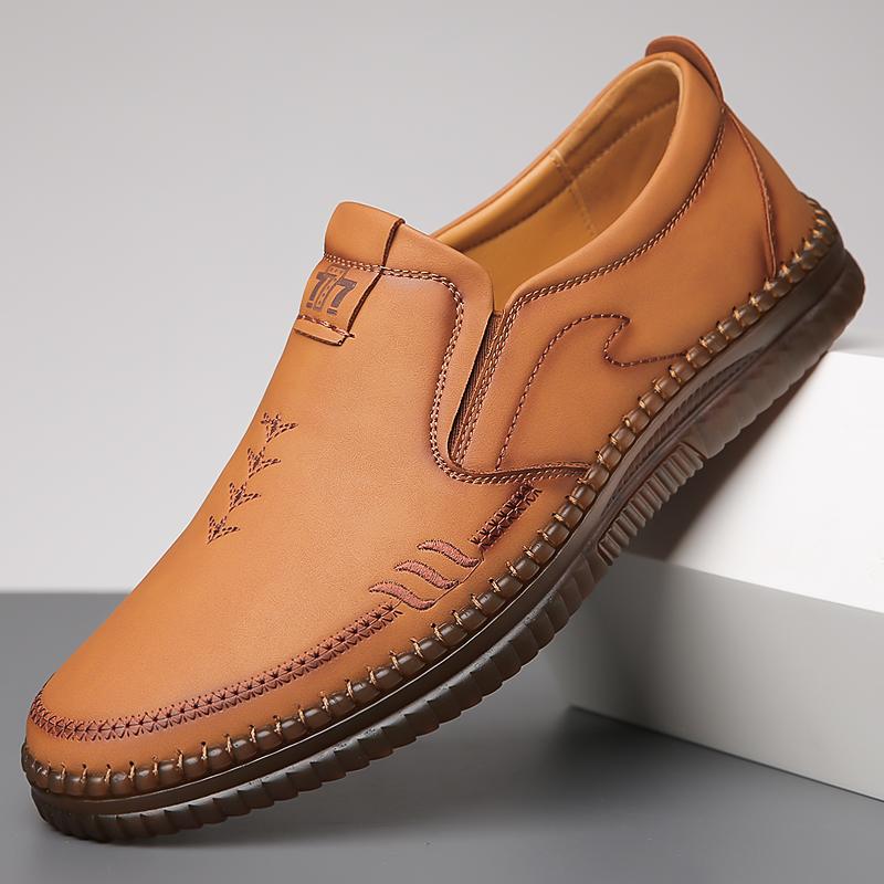 Fashion Mens Leather Shoes New Arrival Casual Office Shoes Business Men Slip-on Walking Shoes All-Match Loafers Handmade Dress Flats