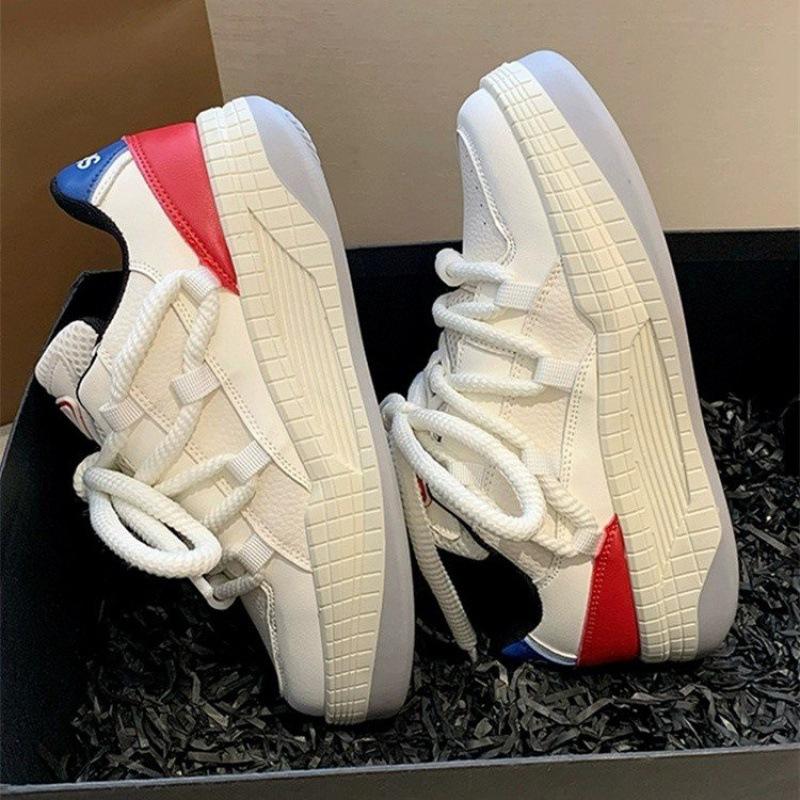 Little white shoes women's 2025 new spring and autumn breathable big head bread shoes sports versatile black and white soft leather dad shoes round