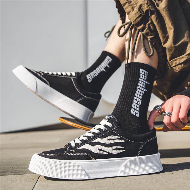 Fashion Green Men Canvas Shoes Classic Breathable Canvas Sneakers Men Casual Shoes Street Hip Hop Platform Vulcanized Shoes Men