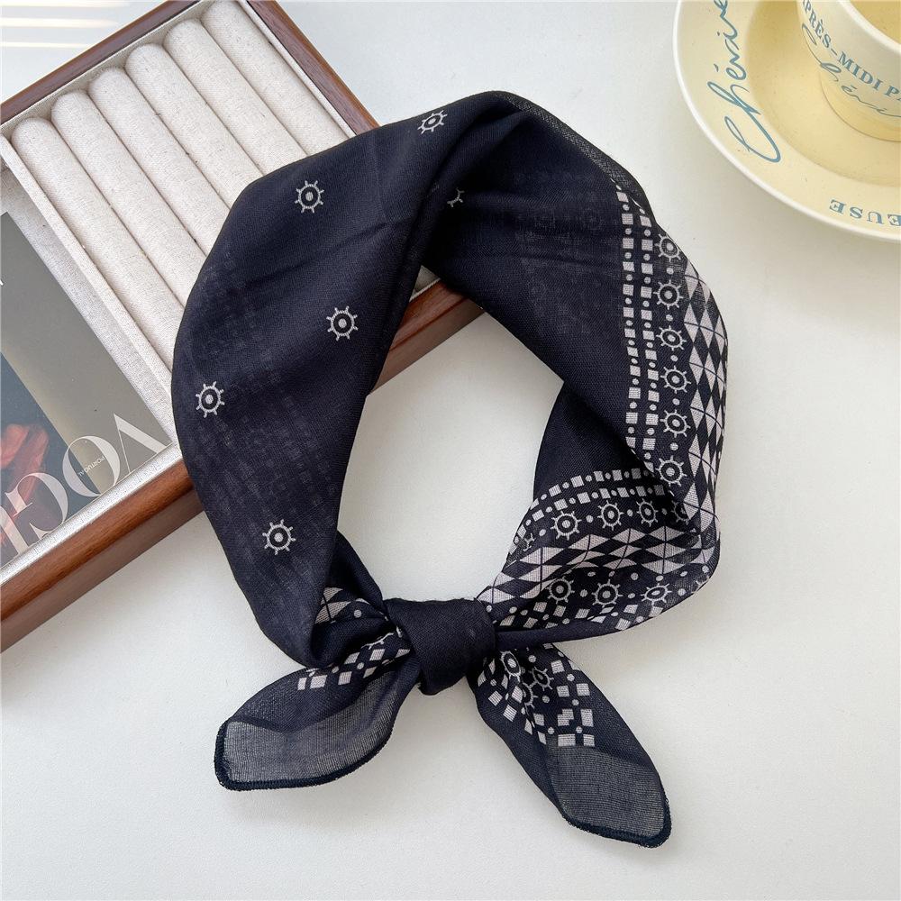 55 Leopard Print Cotton And Linen Silk Scarf Women'S Small Square Scarf Neck Protection Headscarf Decorative Scarf Fashionable Foreign Style Scarf