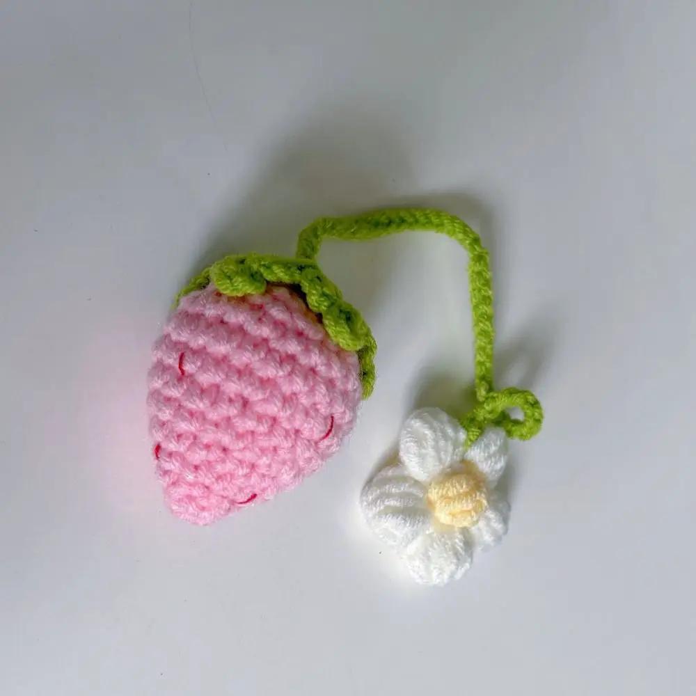 Handmade Knitted Strawberry Pendant Keychain Knitted Bookmark Crocheted Wool Flower Leaf Pendant Keyring Handbag Charms Gifts розовый