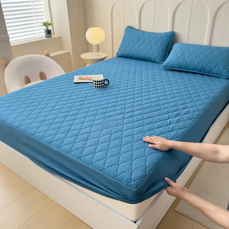 Waterproof Bed Covers, Cotton-padded Moisture-proof and Anti-slip Protective Covers, Fully Covered Simmons Mattress Protective Covers, Bedspreads