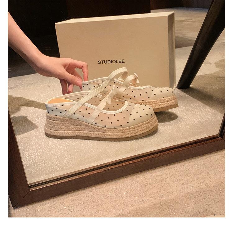 

Овчина виноградная мать толстая подошва увеличение высоты 7см сумка голова полушлепки в горошек бант сетка крутые тапочки женские летние 40