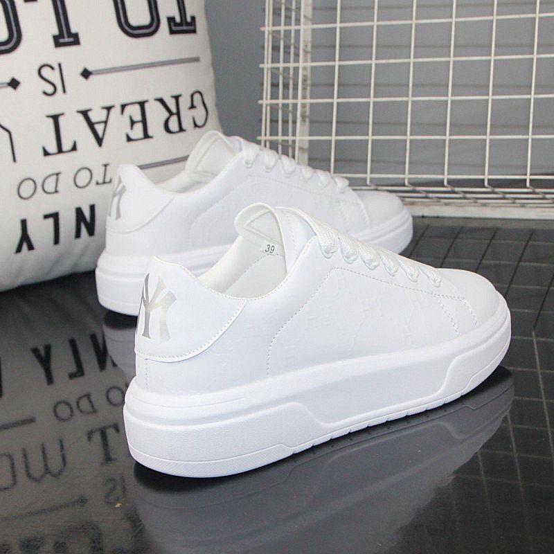 

Men s Trendy White Sneakers: Fashionable, Light, Soft Sole, Height-Increasing Student Sports Shoes - Thick Sole Casual Board Shoes. 35