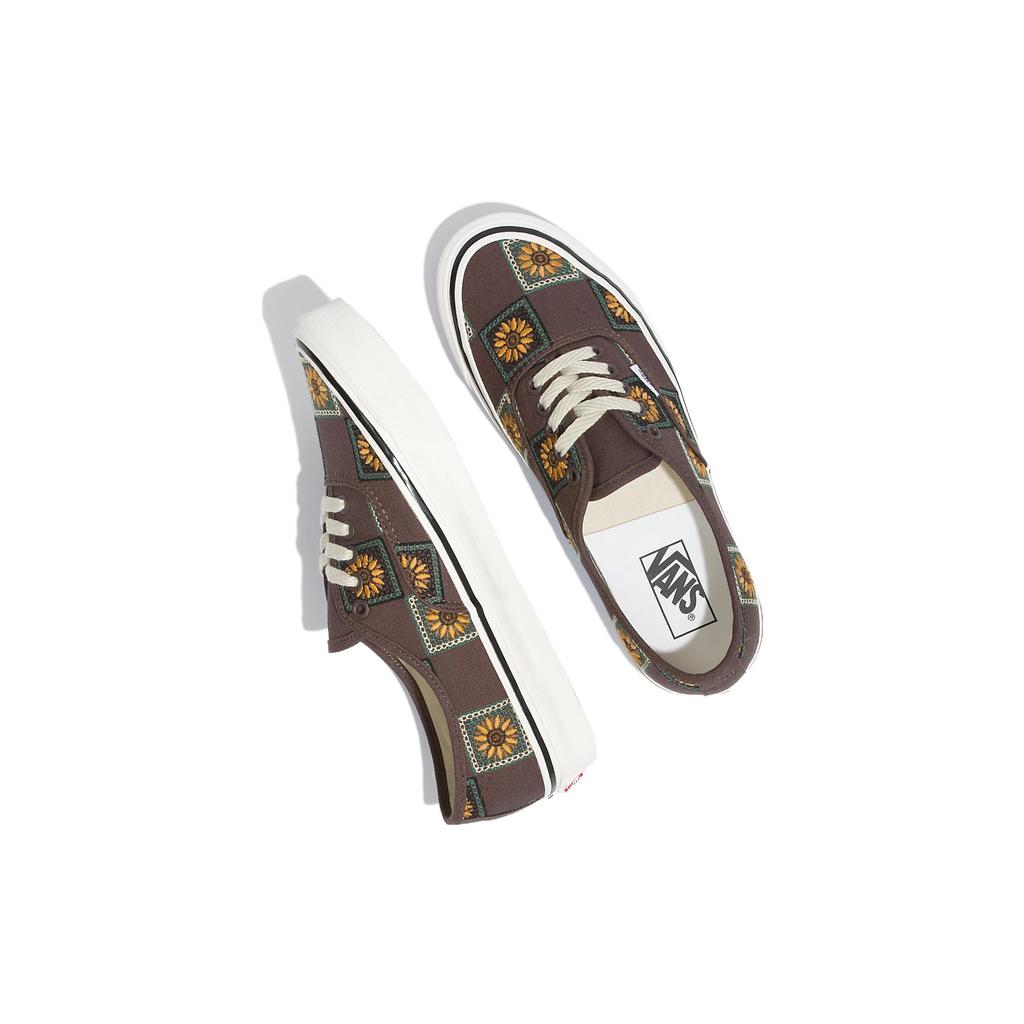 Authentic Vans 44 Dx 'Granny Check - Chocolate' VN0A7Q5CCHC