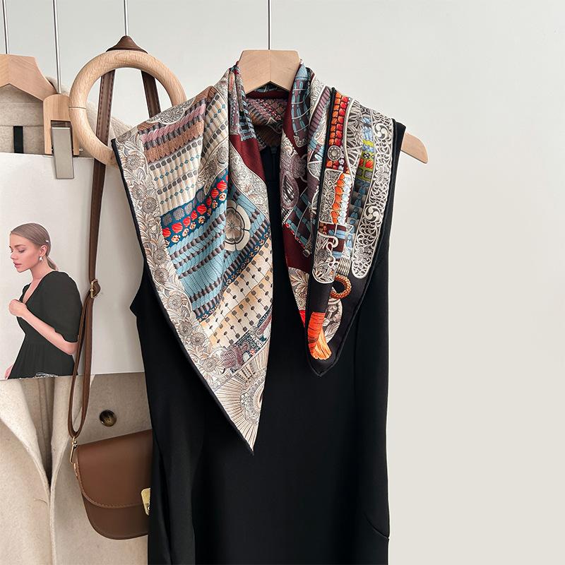 Spring, autumn and winter new high-end silk scarf women's fashion temperament printed shawl double-sided silk scarf