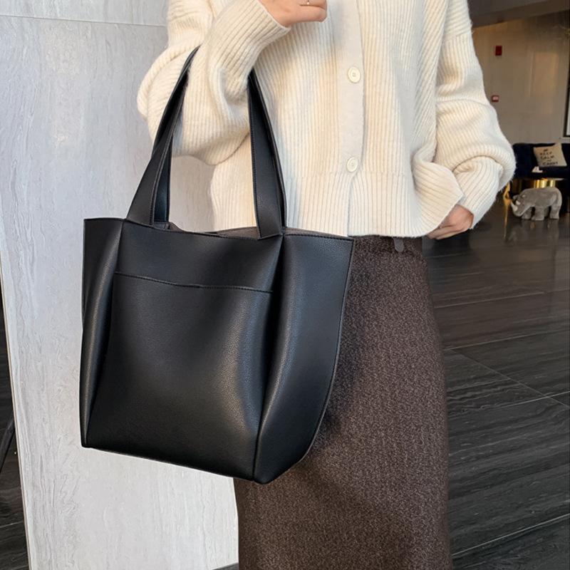 Niszowy Design Duża Torba Tote Czarna Torba na Ramię Prosta i Modna Miękka Torba ze Skóry PU Bagaż
