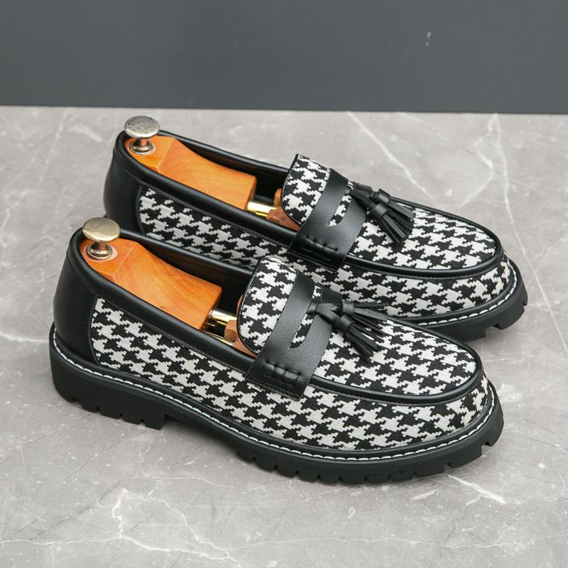 Fashion Italy Style Casual Leather Loafers Men Fashion Flat Designer Business Dress Shoes Fashion Walking Derby Shoe Career Concise Shoe