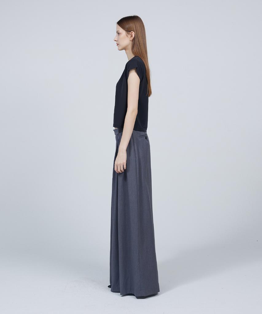 Meuameu [Essential] Logo Basic Slim T-Shirt