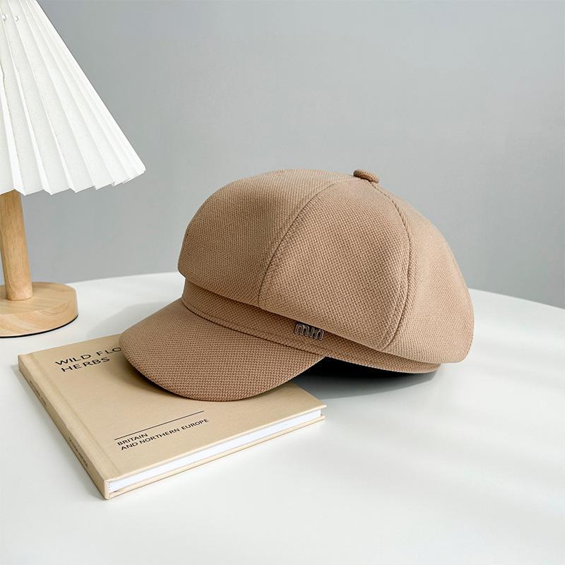 Women's Retro Duckbill Octagonal Newsboy Hat - Korean Style, Versatile Autumn/Winter Brushed Painter Beret for a Sleek Look.