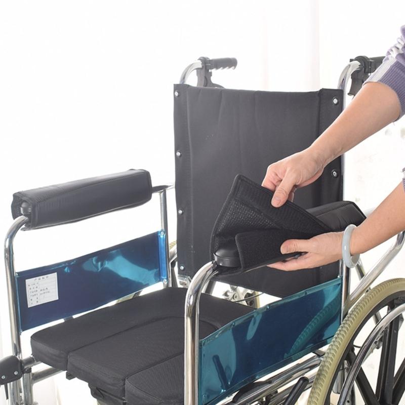 2 Stück bequeme Armlehnenbezüge für Rollstühle, Armlehnenpolster aus wasserdichtem Stoff und Baumwolle für mehr Sicherheit und Unterstützung bei der Pflege älterer Menschen