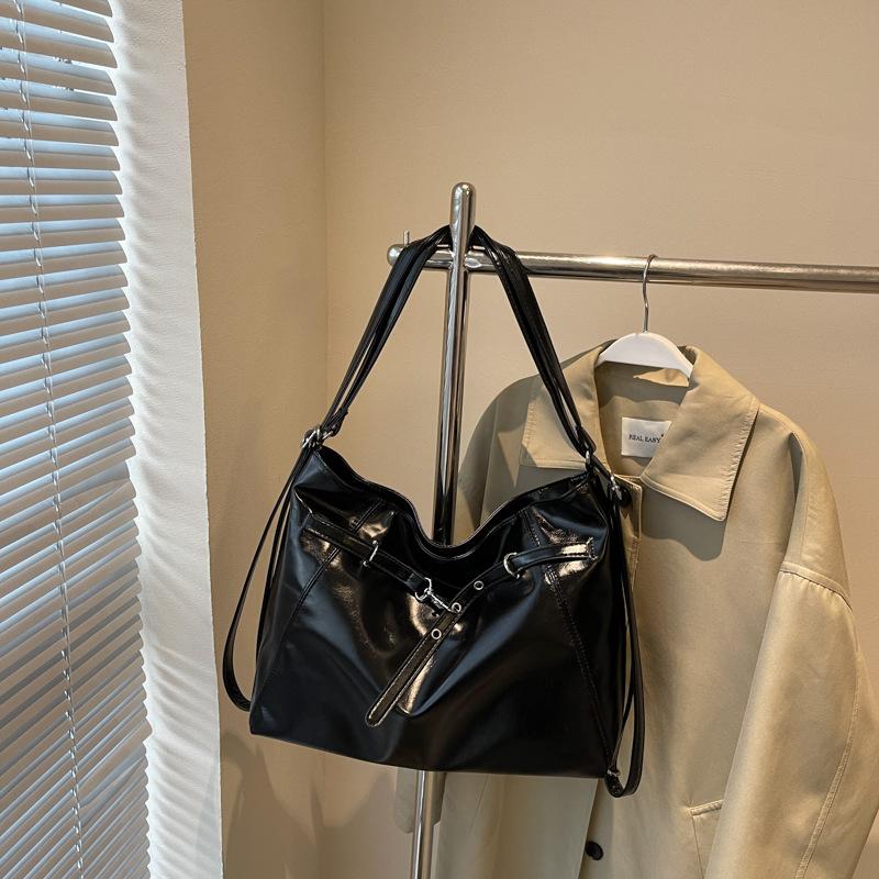 Large Capacity Bag Women's Summer 2025 New Niche Design Single Shoulder Crossbody Tote Bag Multi-functional Backpack