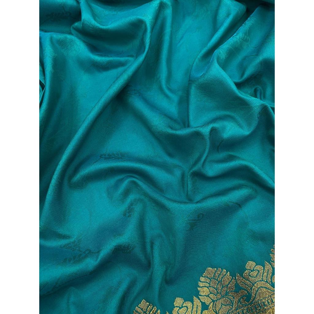 This Beautiful Saree Is Elegantly Decorated with Gorgeous Solid Jacquard Weave That Gives a Perfect Look To the Outfit.