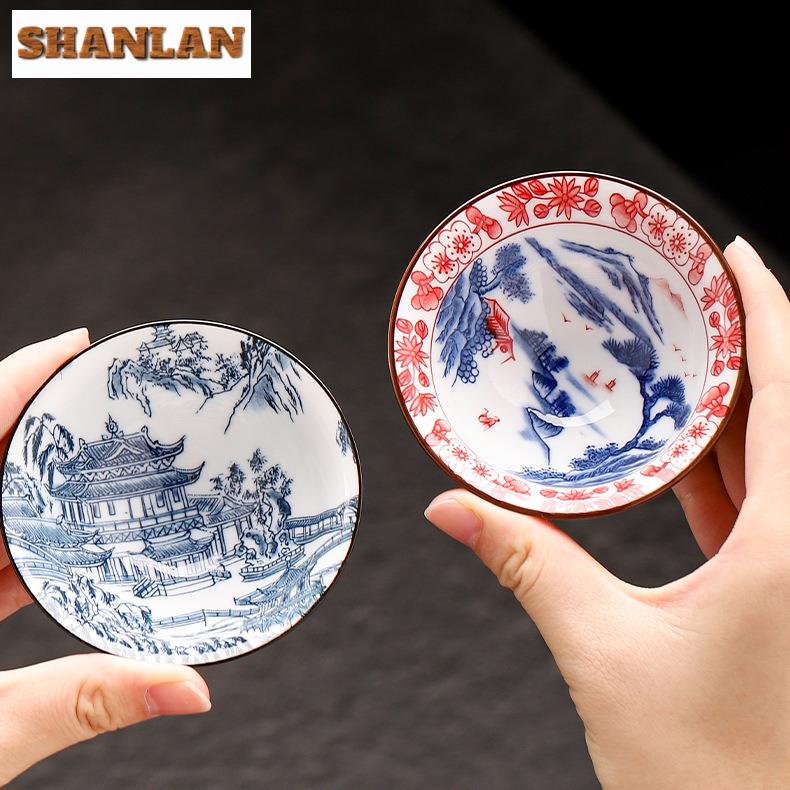 Čínský modrý a bílý porcelánový čajový šálek, butiky, čajová miska, ručně vyráběná čajová souprava, příslušenství, přenosný hlavní šálek, čajový stolek