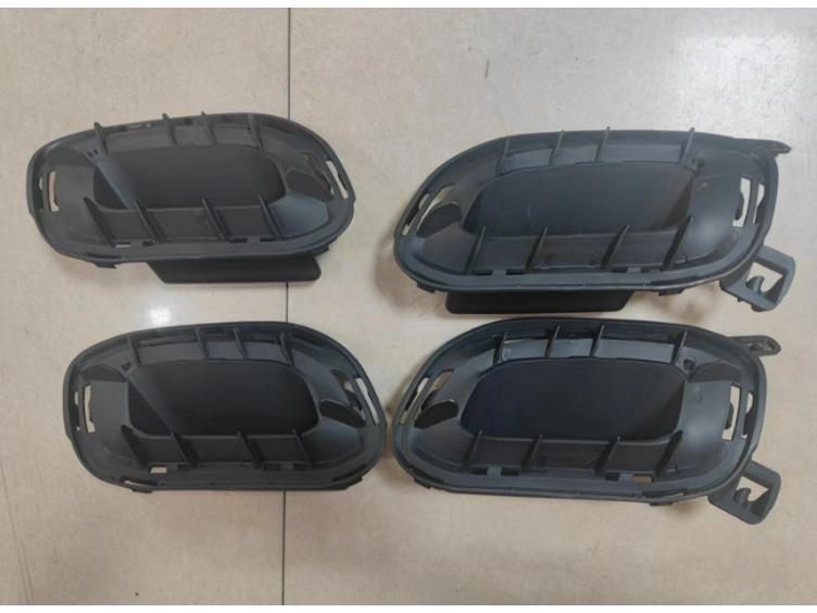 Mercedes-Benz W167 Rear Bumper Tailpipe Bracket (A1678856700, A1678856800)