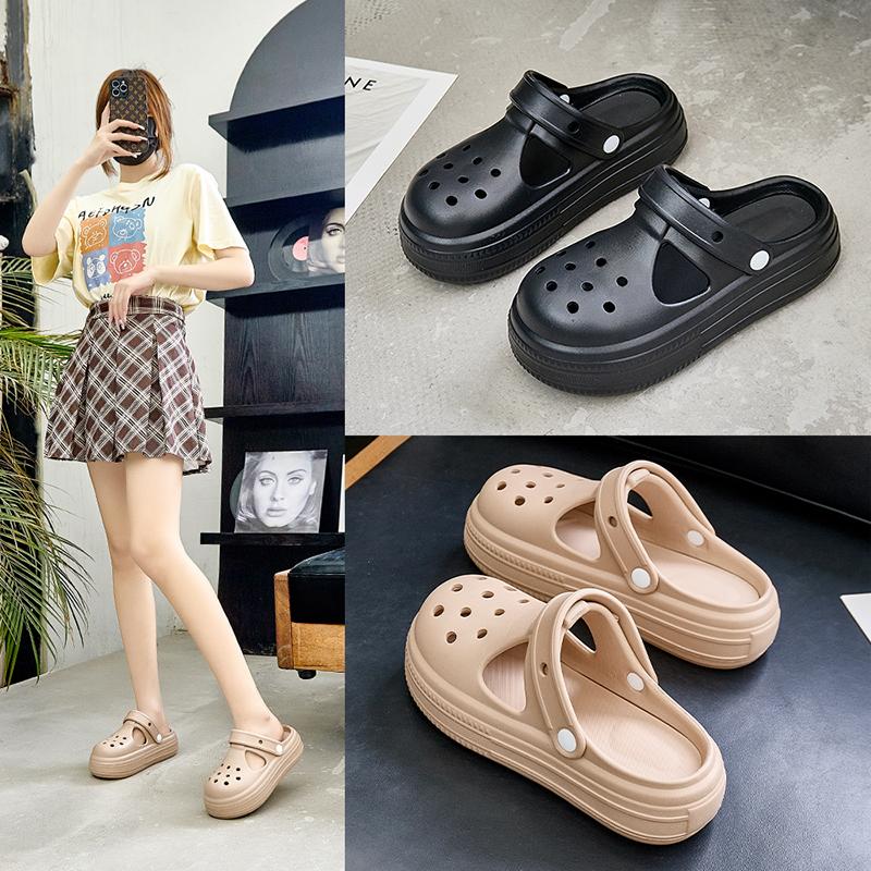 Fashion Closed Toe Thick Platform Slippers Women 2025 Summer Non Slip Soft Sole Beach Sandals Woman Hollow Out Slides Female