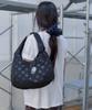 Haveawhale Dot Padding Bag (Bk)
