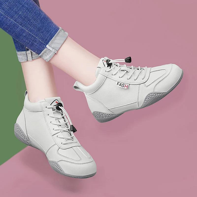 

Модные кроссовки женские повседневные резиновые модные толстые подошвы мягкие спортивные туфли 2024 весна круглый носок повышенная воздухопроницаемость комфорт 35 серый